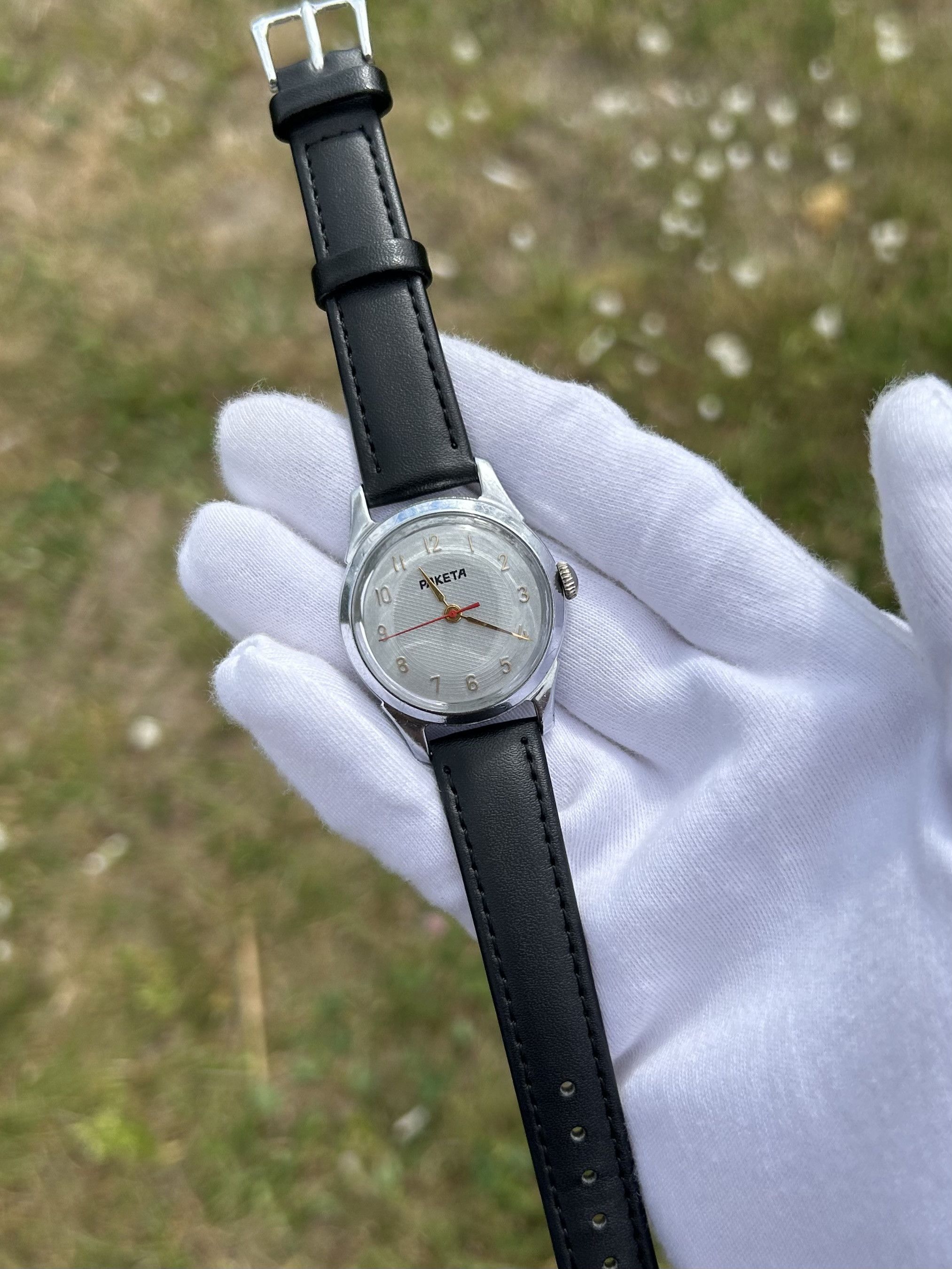 Vintage Vintage Watch Raketa USSR Soviet Mechanical 1950s Size ONE SIZE - 18 Thumbnail