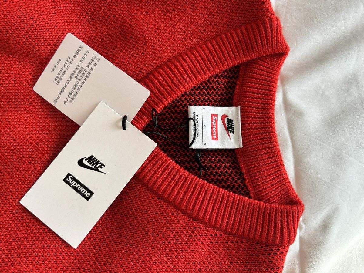 Nike × Supreme Red sweater vest Size US L / EU 52-54 / 3 - 3 Thumbnail