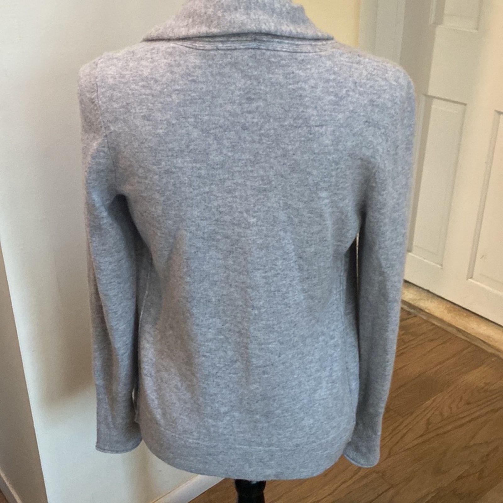Other Aqua 100% Cashmere Open Drape Front Cardigan Small Size S / US 4 / IT 40 - 2 Thumbnail