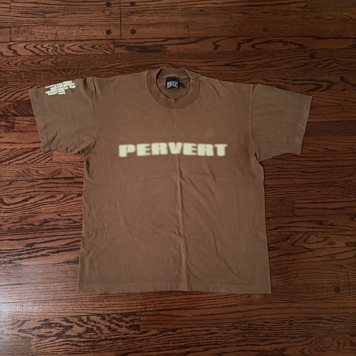 Pervert The Pervert Corp T Shirt Size US L / EU 52-54 / 3 - 1 Thumbnail
