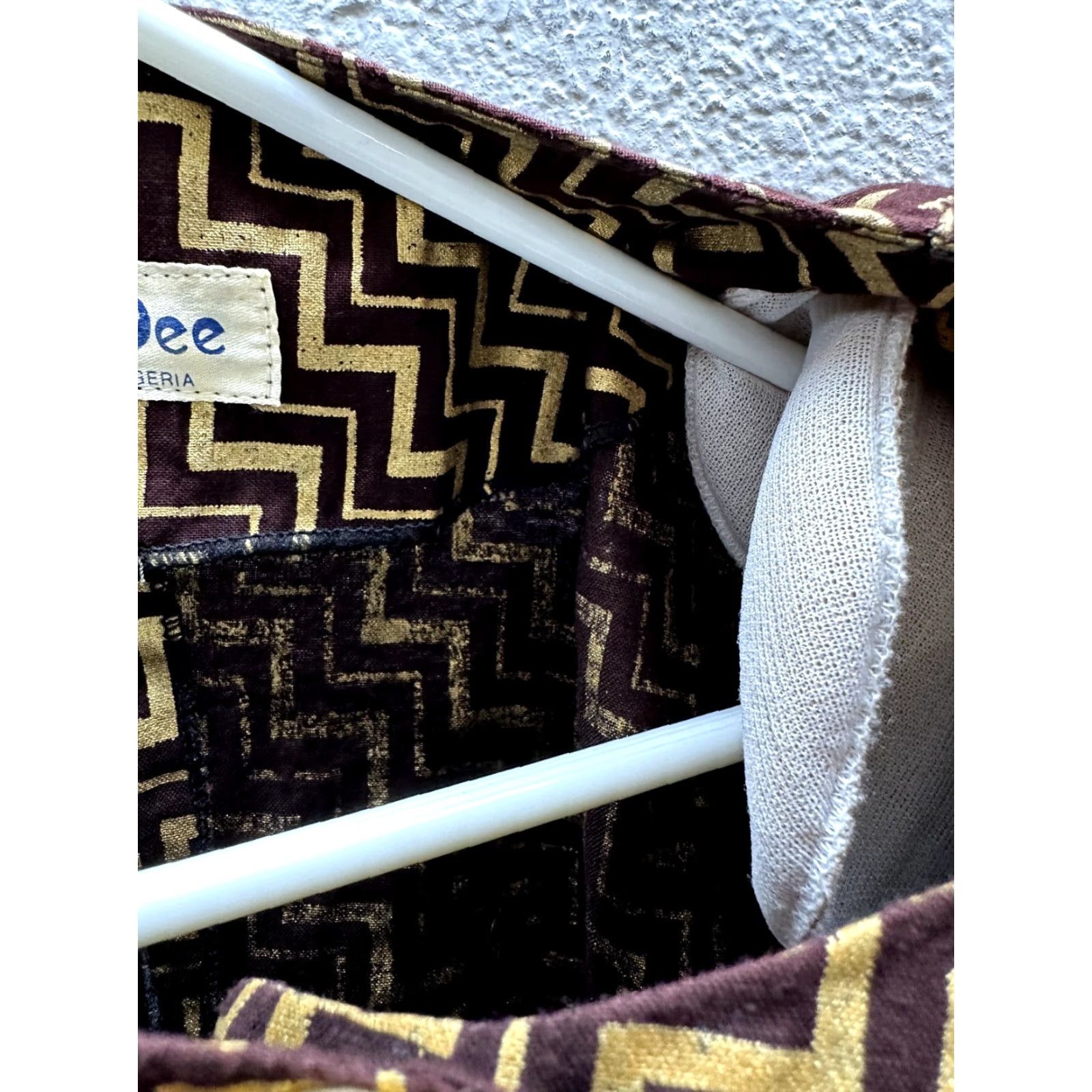 Vintage Vtg Simi Dee Brown Gold Geometric Africa Duster Over top Shoulder Pads Sz M Jacket Women Brown Gold Buttons Geometric Duster Jacket M Women Size M / US 6-8 / IT 42-44 - 7 Thumbnail