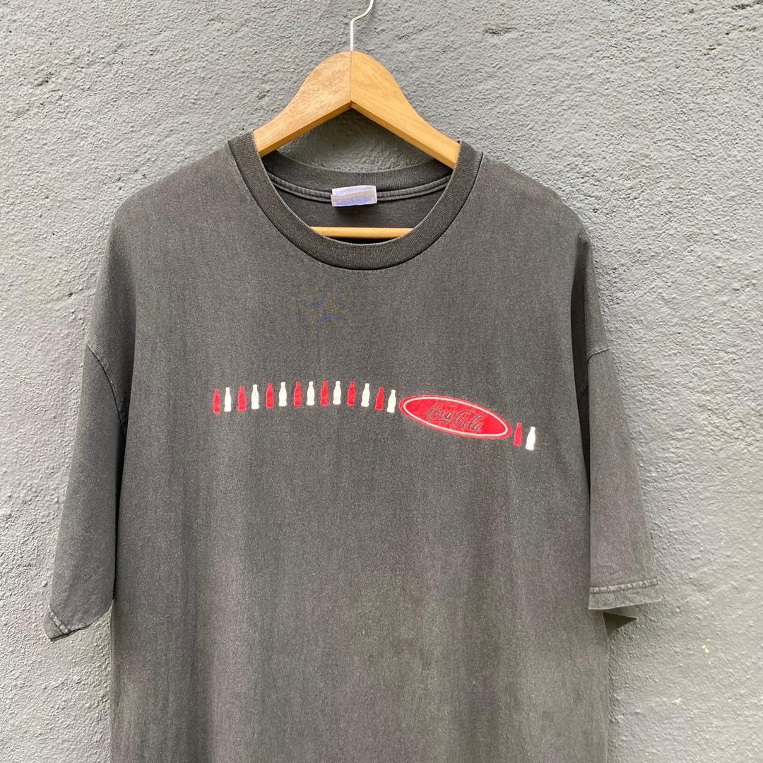 Other Thrashed Faded Vintage Coca Cola Tee Size US XL / EU 56 / 4 - 2 Thumbnail