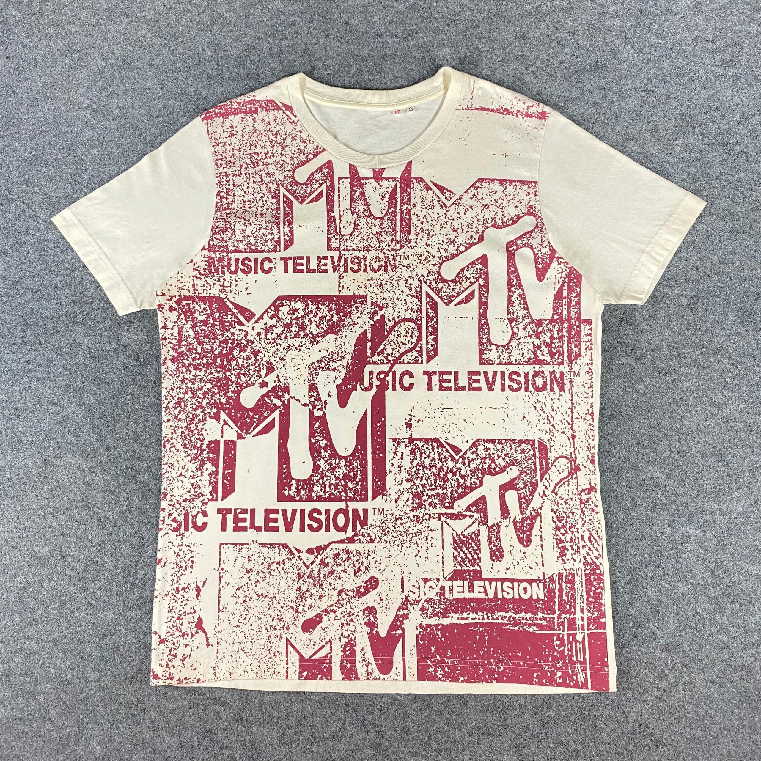 Uniqlo Vintage Music Television by Uniqlo Tshirt Size US L / EU 52-54 / 3 - 1 Thumbnail