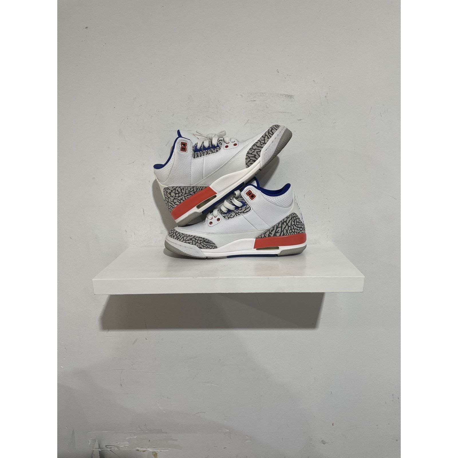 Jordan Brand JORDAN 3 RETRO KNICKS SIZE 5Y PREOWNED Size US 5 / EU 37 - 2 Thumbnail