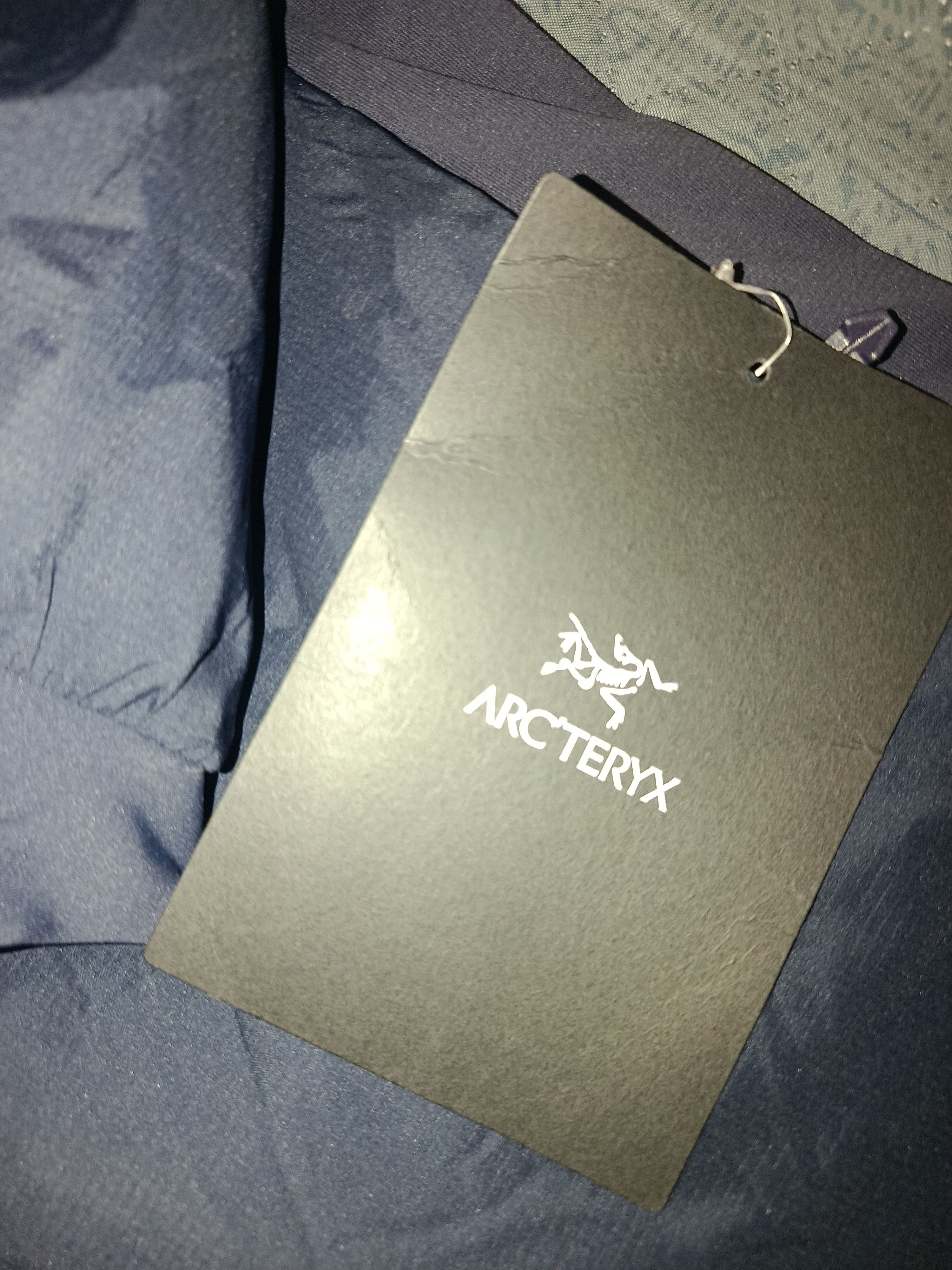 Arc'teryx Arc'teryx Atom Hoody M – Brand New with Tags Size US L / EU 52-54 / 3 - 3 Thumbnail