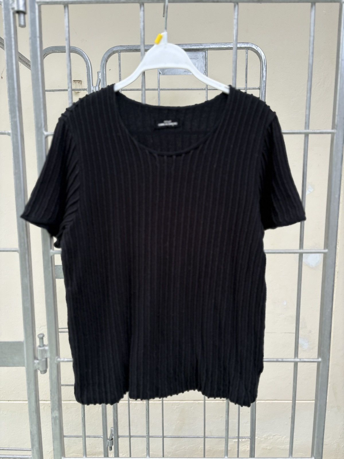 Comme des Garcons Comme des Garcons pleated black T-shirt Size US M / EU 48-50 / 2 - 5 Thumbnail