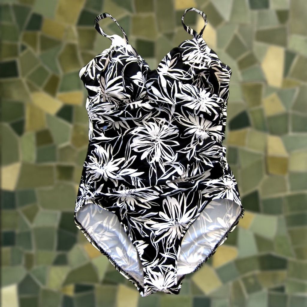 Croft & Barrow Croft & Barrow Black White Floral Slimming Built In Bra One Piece Swimsuit 12 Size ONE SIZE - 1 Thumbnail
