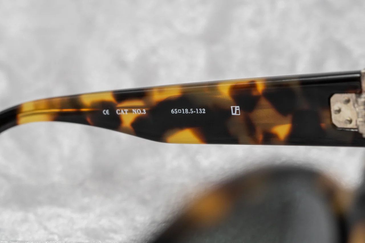 Ann Demeulemeester Ann Demeulemeester Sunglasses Oversized Tortoise and Grey Size ONE SIZE - 6 Thumbnail