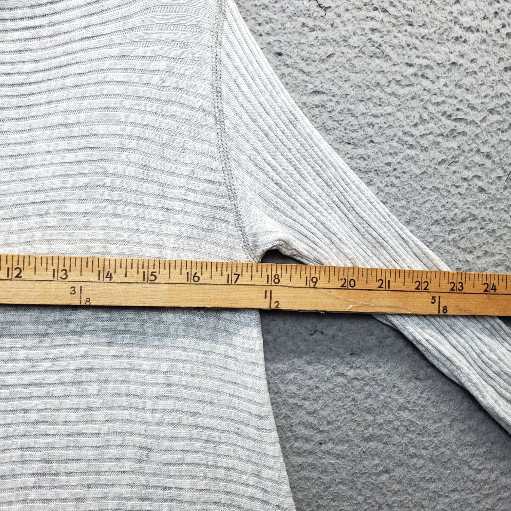 Vintage We The Free Tunic Top Women's XS Gray Ribbed Raw Hem Casual Cowl Neck Open Back Size XS / US 0-2 / IT 36-38 - 5 Thumbnail