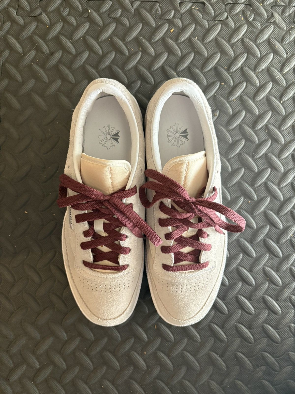 JJJJound × Reebok Reebok Club C 85 JJJJound Chalk Suede Size US 8 / EU 41 - 7 Thumbnail