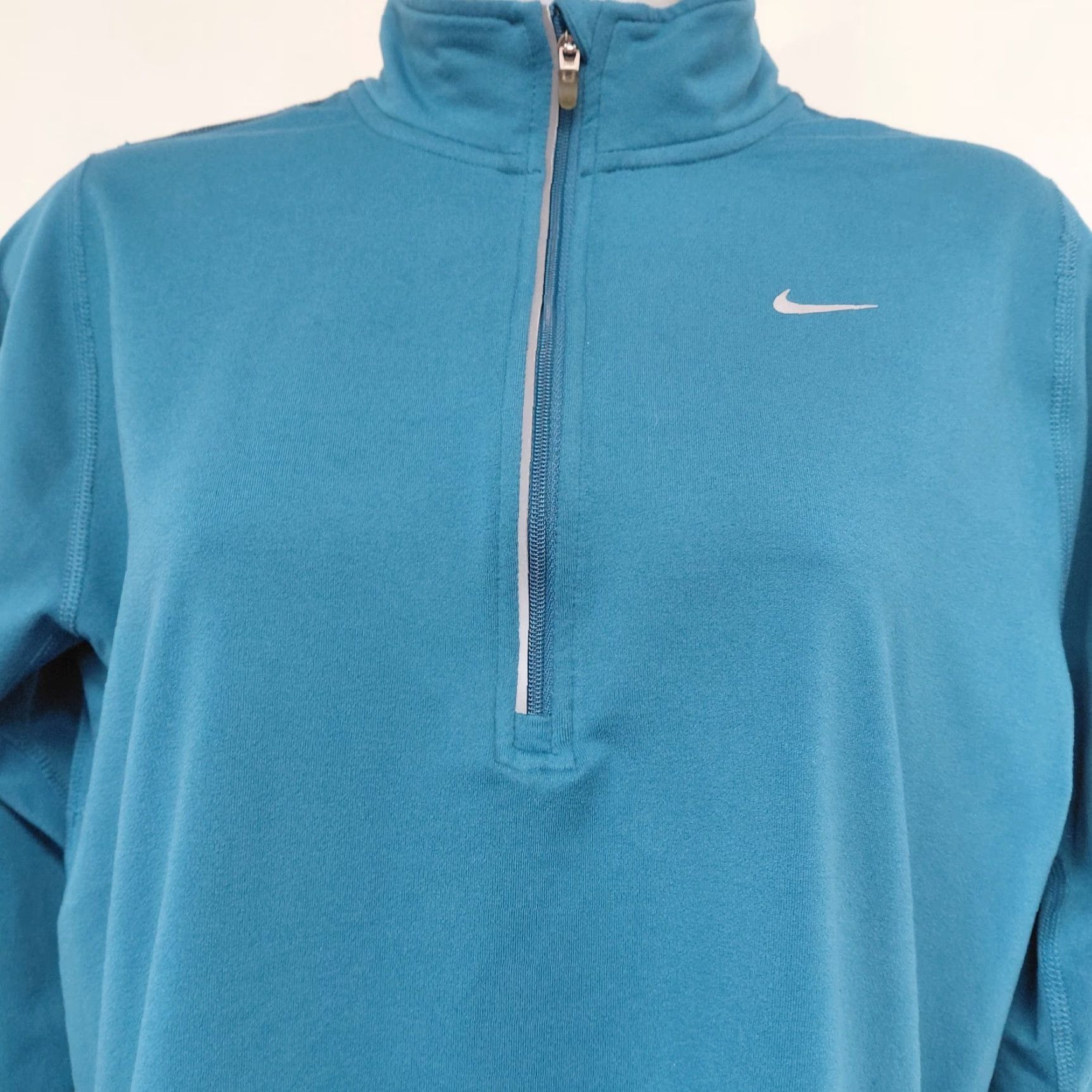 Nike Nike Element Dri-Fit Running Shirt Women's Medium Blue 1/4 Zip Activewear Running Jogging Thumbholes Nike Dri-Fit Element Jacket Mens? Size M / US 6-8 / IT 42-44 - 4 Thumbnail