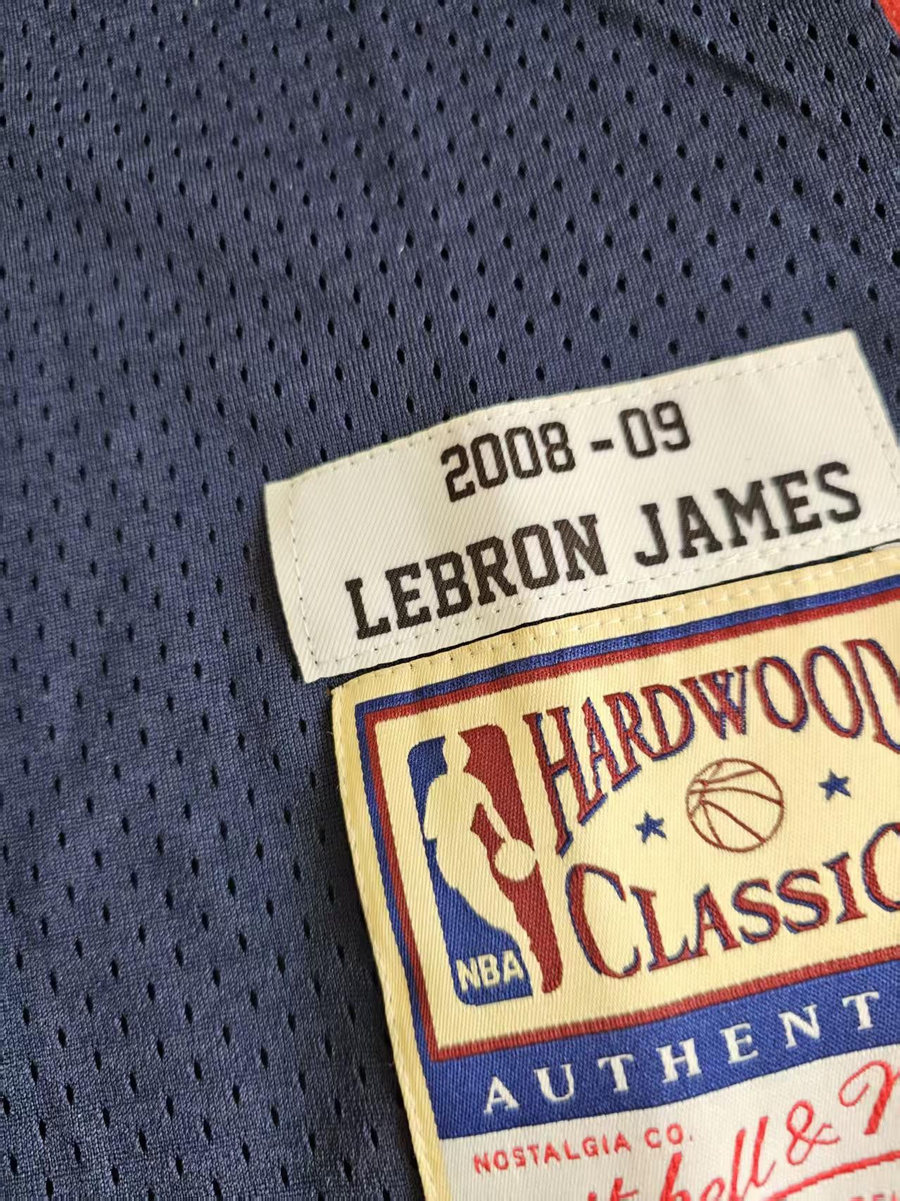 NBA 2003 2004 Cleveland Cavaliers #23 LeBron James Jersey Size US XL / EU 56 / 4 - 3 Thumbnail