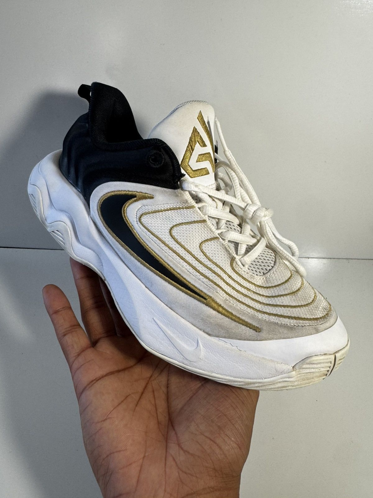 Nike Nike Giannis Immortality 4 GS “Championship” Size US 5 / EU 37 - 6 Thumbnail