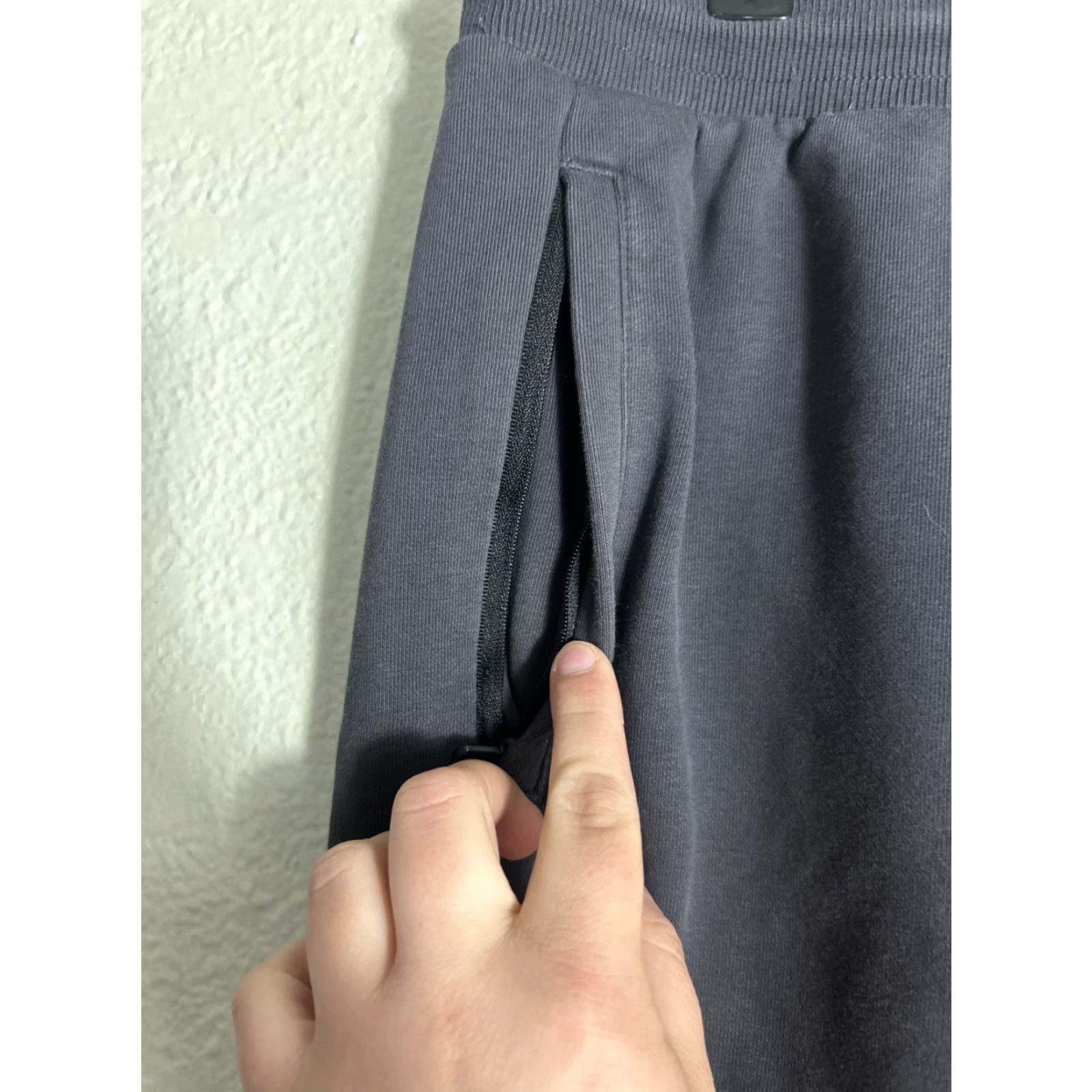 VonZipper Fablectics Men's Large 36x28 Charcoal Gray Jogger Zipper Pocket Sweatpants Size US 33 - 6 Thumbnail