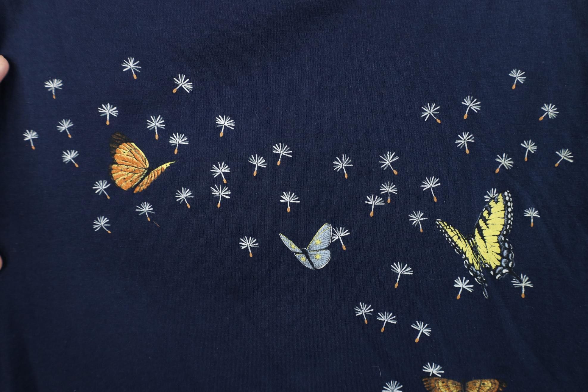 Vintage Vintage 90s Streetwear Earth Day Butterfly Dandelion T-Shirt Size XXL / US 16-18 / IT 52-54 - 4 Thumbnail