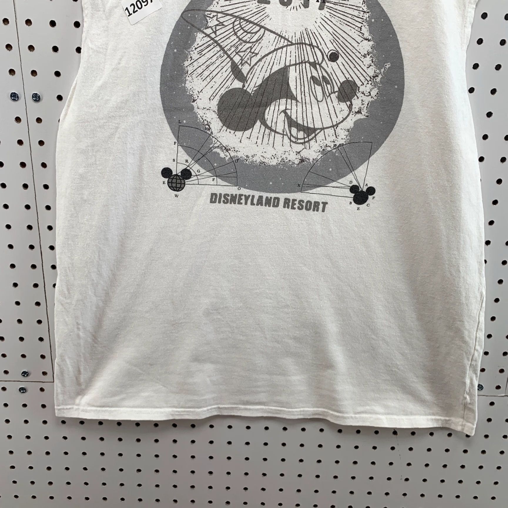 Disney VINTAGE Disney Unisex Adult T-Shirt Large White Sleeveless DisneyLand 2011 The Happiest Place On Earth 2010s Size US L / EU 52-54 / 3 - 3 Thumbnail