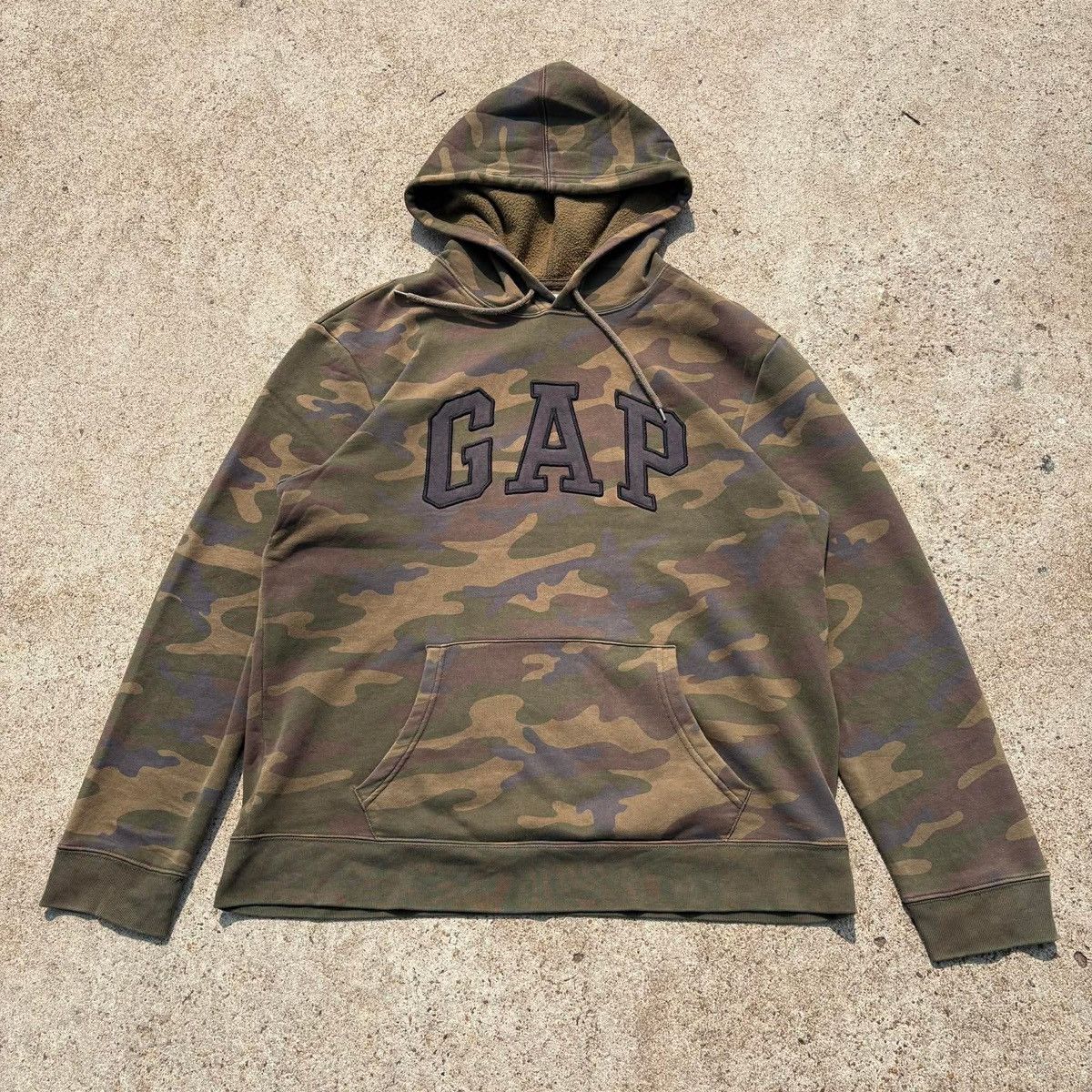 Gap ❌SOLD❌GAP Military Camo Hoodie Big Logo Streetwear Size L Size US XL / EU 56 / 4 - 1 Thumbnail
