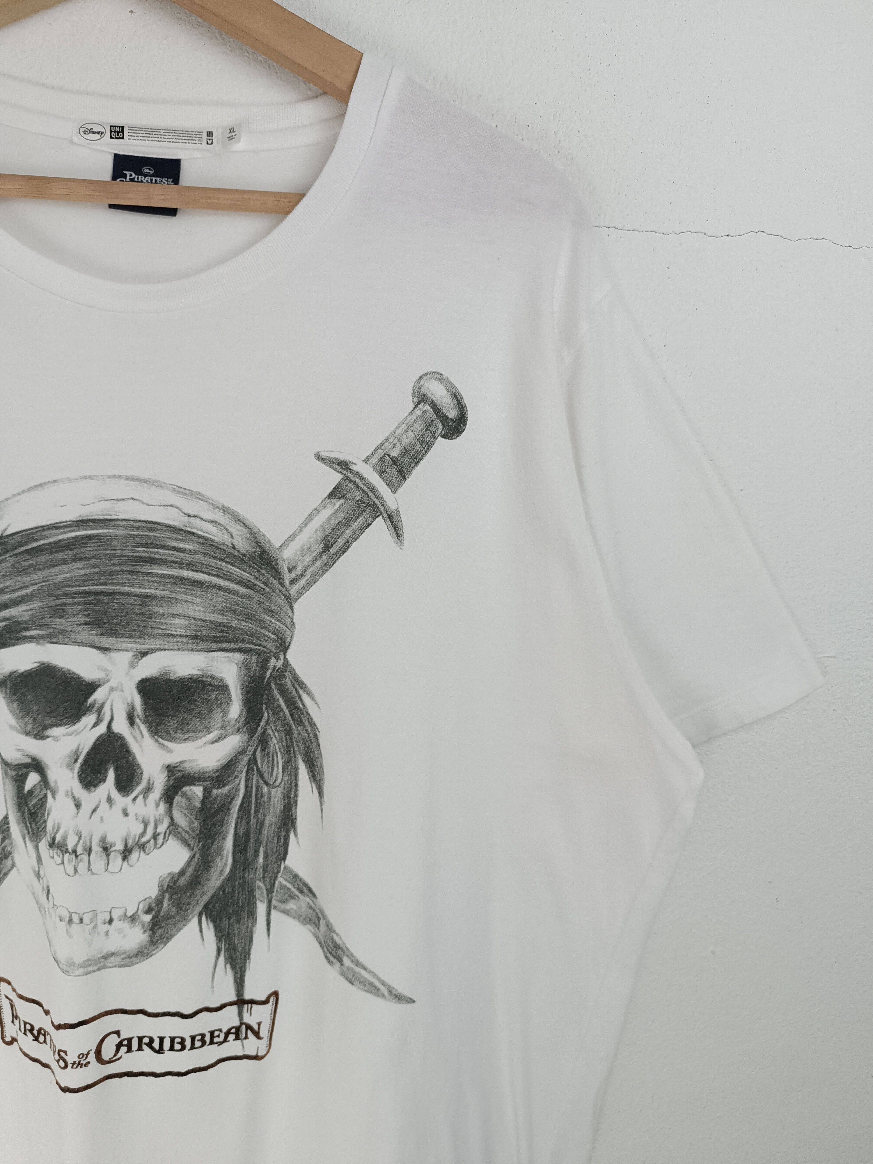 Vintage VINTAGE PIRATES OF THE CARIBBEAN MOVIE T depp lotr gladiator Size US L / EU 52-54 / 3 - 6 Thumbnail
