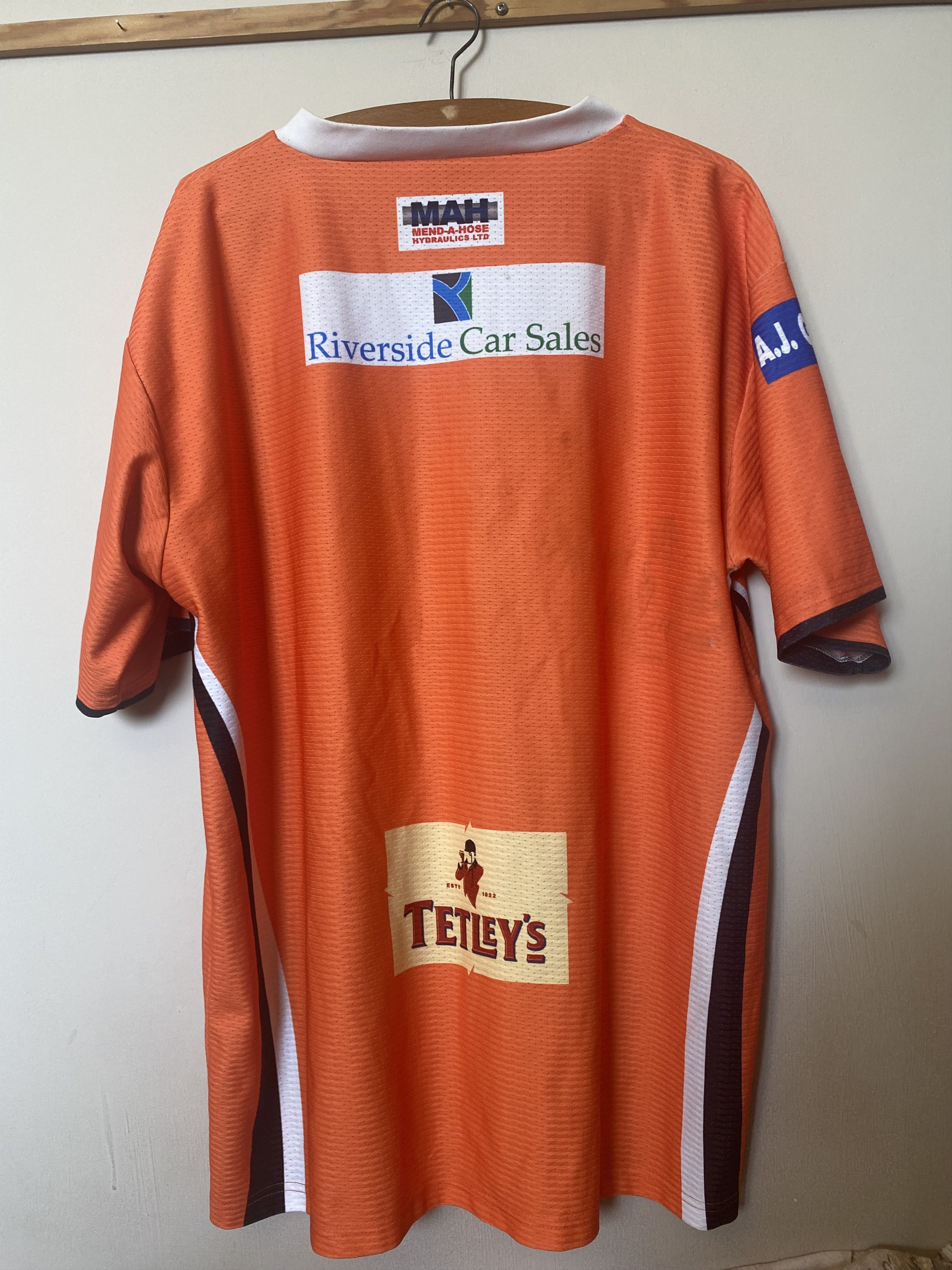 Other Rugby Jersey CASTLEFORD TIGERS - XXL - Xblades - UNIQUE Size US XXL / EU 58 / 5 - 2 Thumbnail