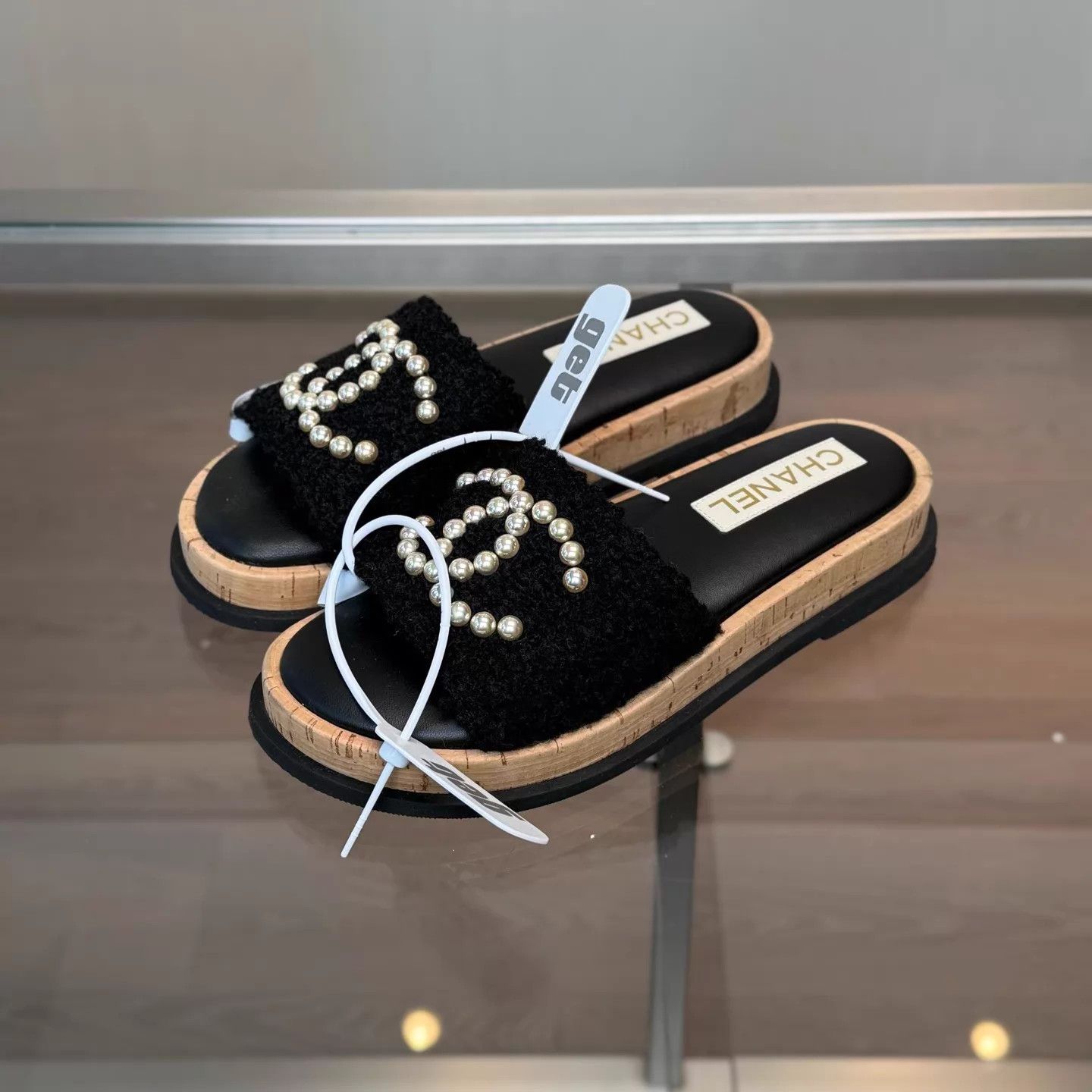 Chanel Chanel 24S Pearl CC Black Slippers 37 Boxed Size US 6.5 / IT 36.5 - 1 Thumbnail