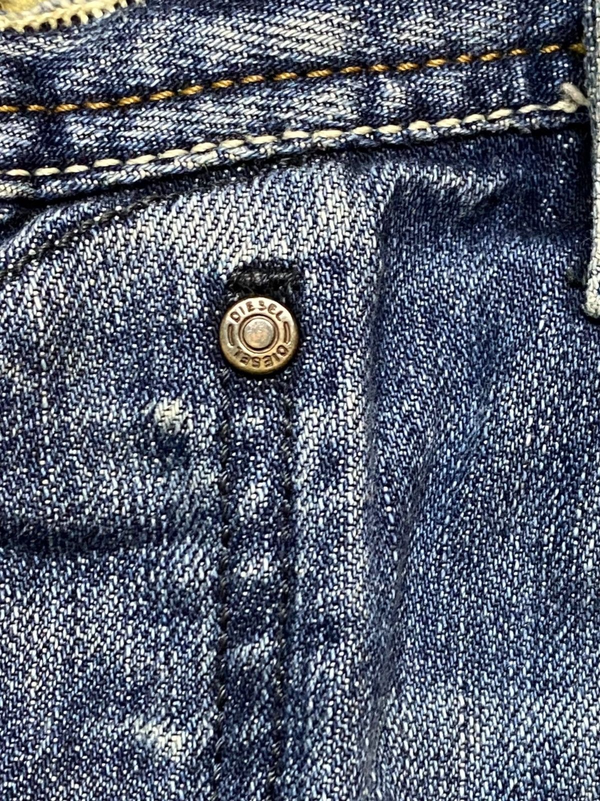 Diesel Black Gold Vintage Diesel Jeans Safado Full Button Distressed Rock Size US 32 / EU 48 - 16 Thumbnail