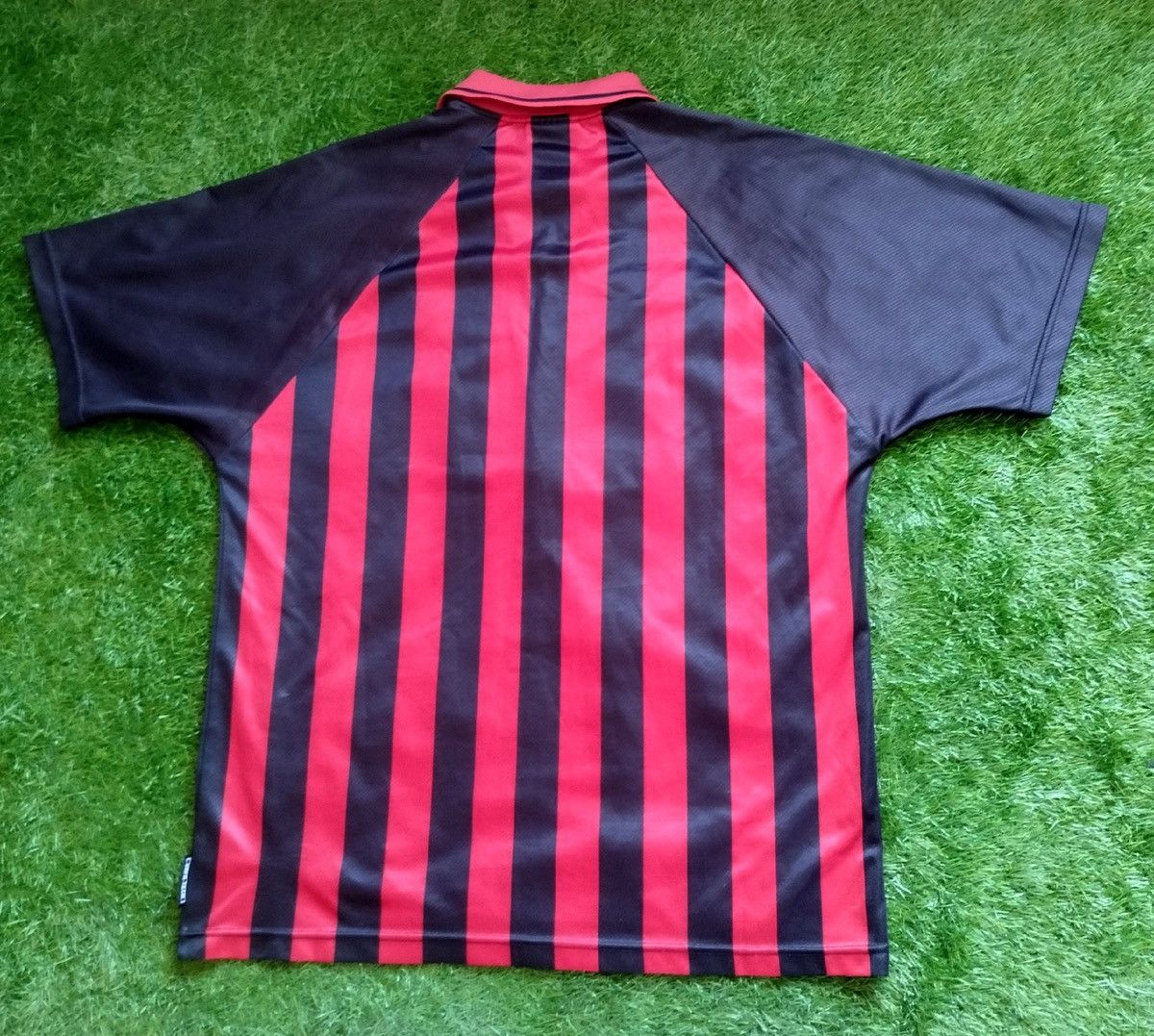 Umbro Bohemian Dublin 2001/2002 Umbro football shirt jersey Size US L / EU 52-54 / 3 - 2 Thumbnail