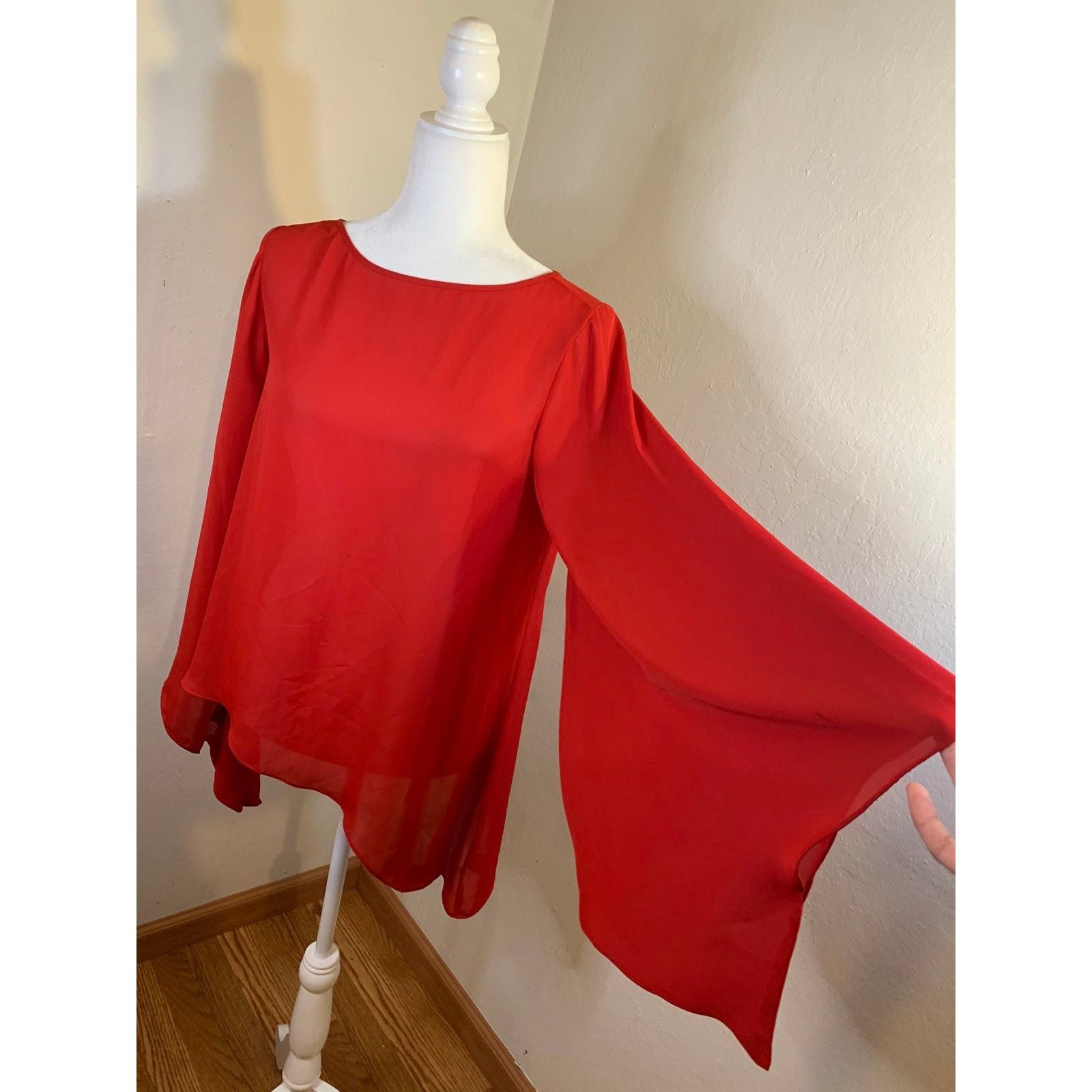 Vince Camuto Red Vince Camuto blouses for women Size XS Size XS / US 0-2 / IT 36-38 - 8 Thumbnail