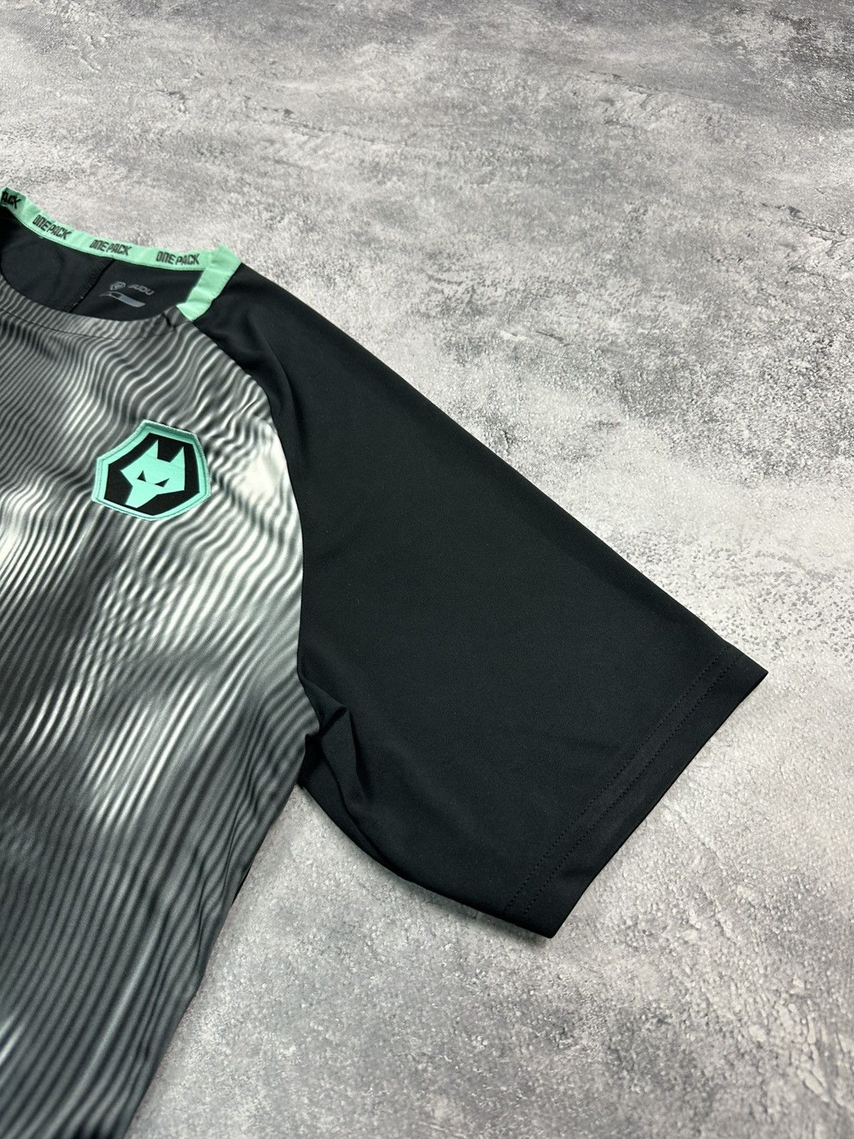 Other Wolverhampton 2024/2025 Sudu Coaches Soccer Training Jersey Size US L / EU 52-54 / 3 - 8 Thumbnail