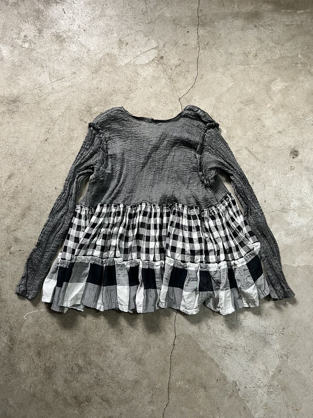 Issey Miyake × Japanese Brand × Pleats Please Issey Miyake Issey Miyake Me Pleated Grey Checkered Womens Top Size S / US 4 / IT 40 - 3 Thumbnail