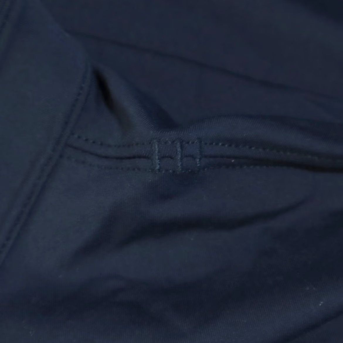 Lululemon Lululemon Stretch Nylon Solid Polo Shirt Navy Men's L Size US L / EU 52-54 / 3 - 5 Thumbnail