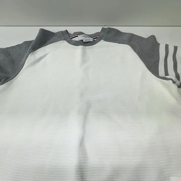 Thom Browne Thom Browne Color Block Crew Neck T-Shirt -2507 Size US S / EU 44-46 / 1 - 4 Thumbnail