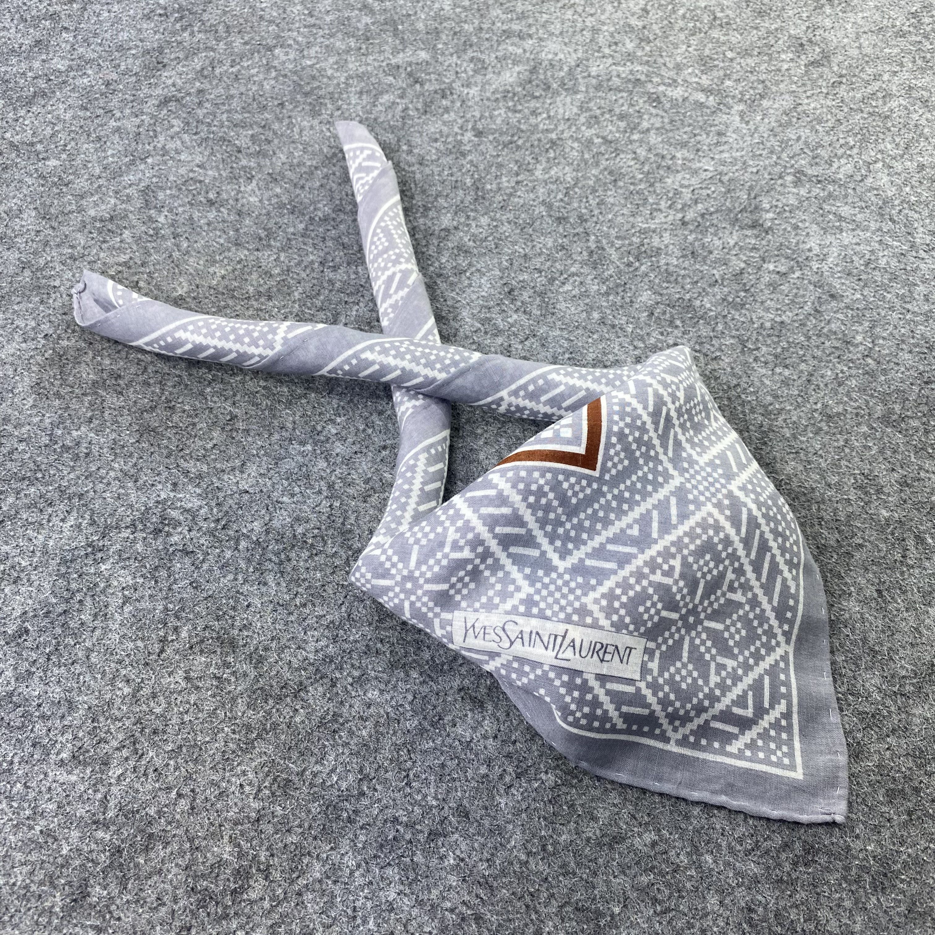 Yves Saint Laurent Yves Saint Larent Handkerchief Neckerchief Bandana-B1629 Size ONE SIZE - 1 Thumbnail