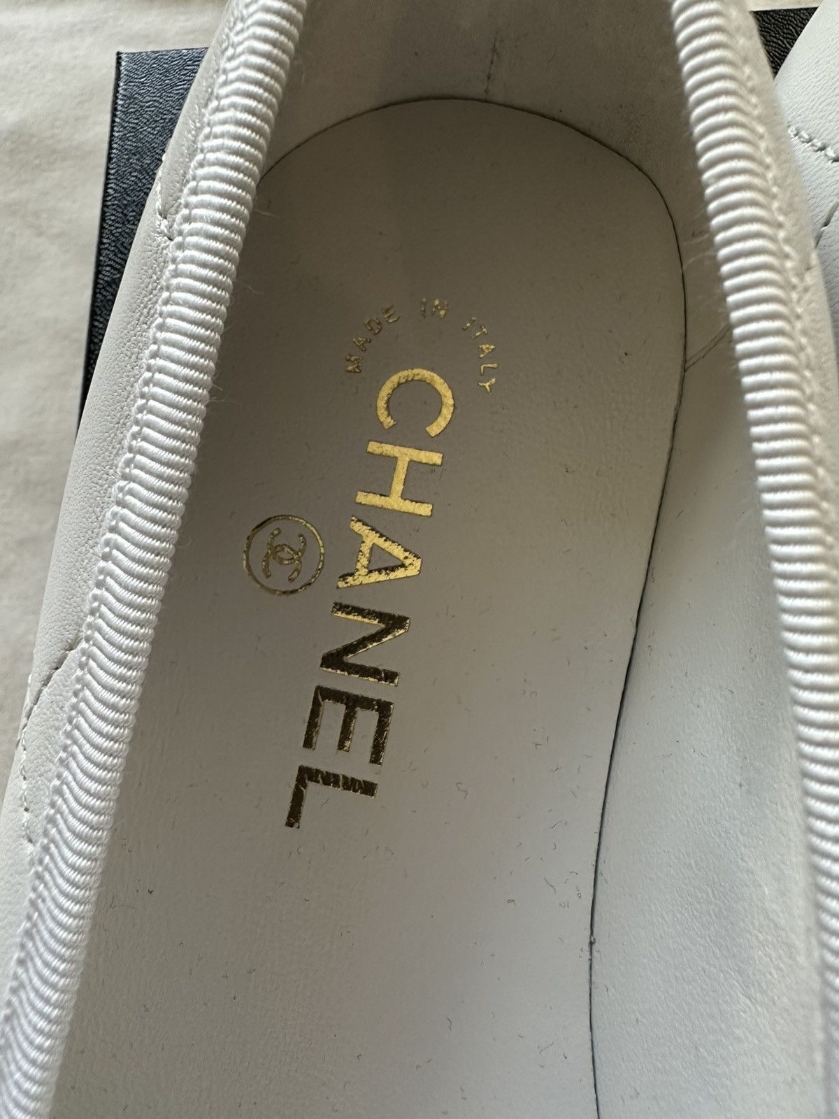 Chanel Chanel 2026M coco beach Cambon flats White color size 38 Size US 8 / IT 38 - 4 Thumbnail
