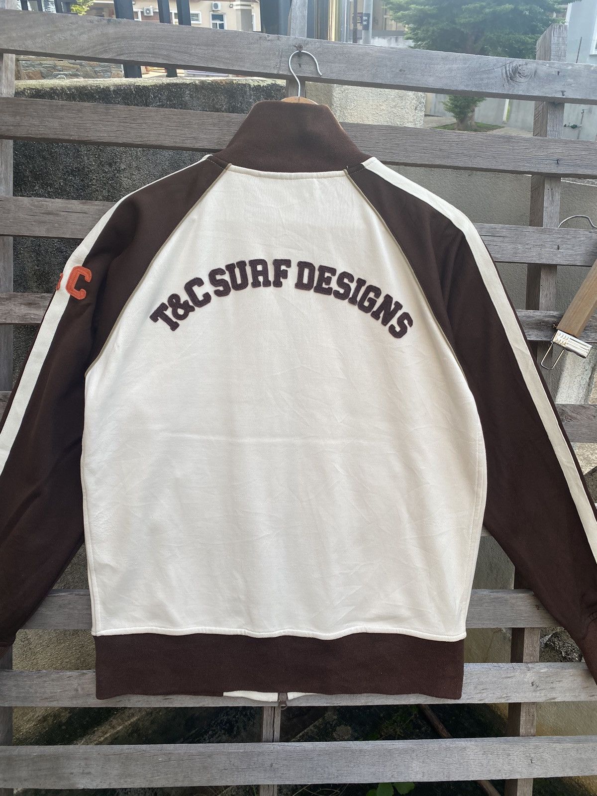 Vintage Vintage T&C Surf Hawaii Design Sweater Jacket Size US L / EU 52-54 / 3 - 7 Thumbnail