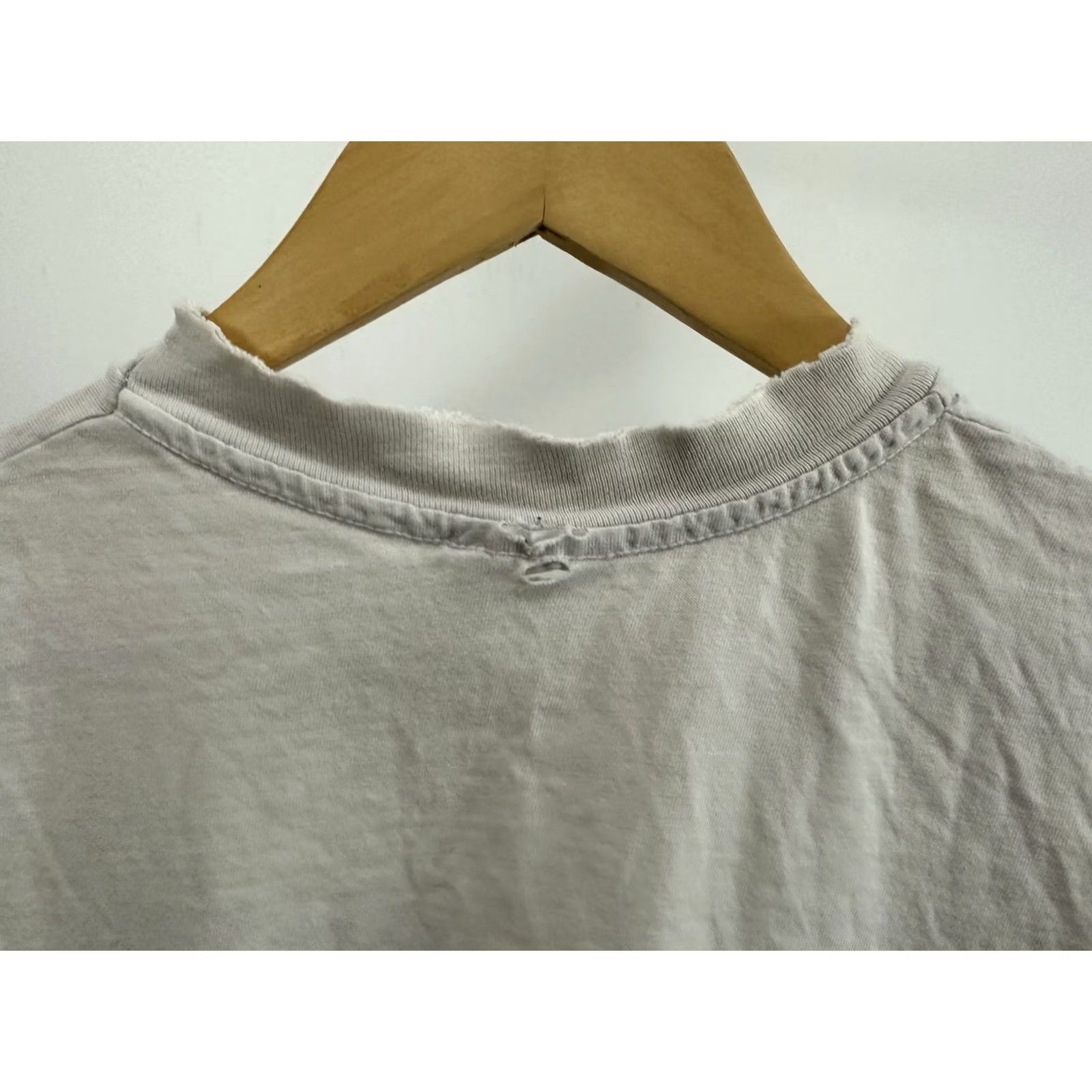 Hanes VTG 80s Hollywood Musicians Institute Hanes Beefy-T Shirt M White Mens Short Sleeve Cotton Thrashed Distressed Grunge Music Decade 80s Size US M / EU 48-50 / 2 - 7 Thumbnail