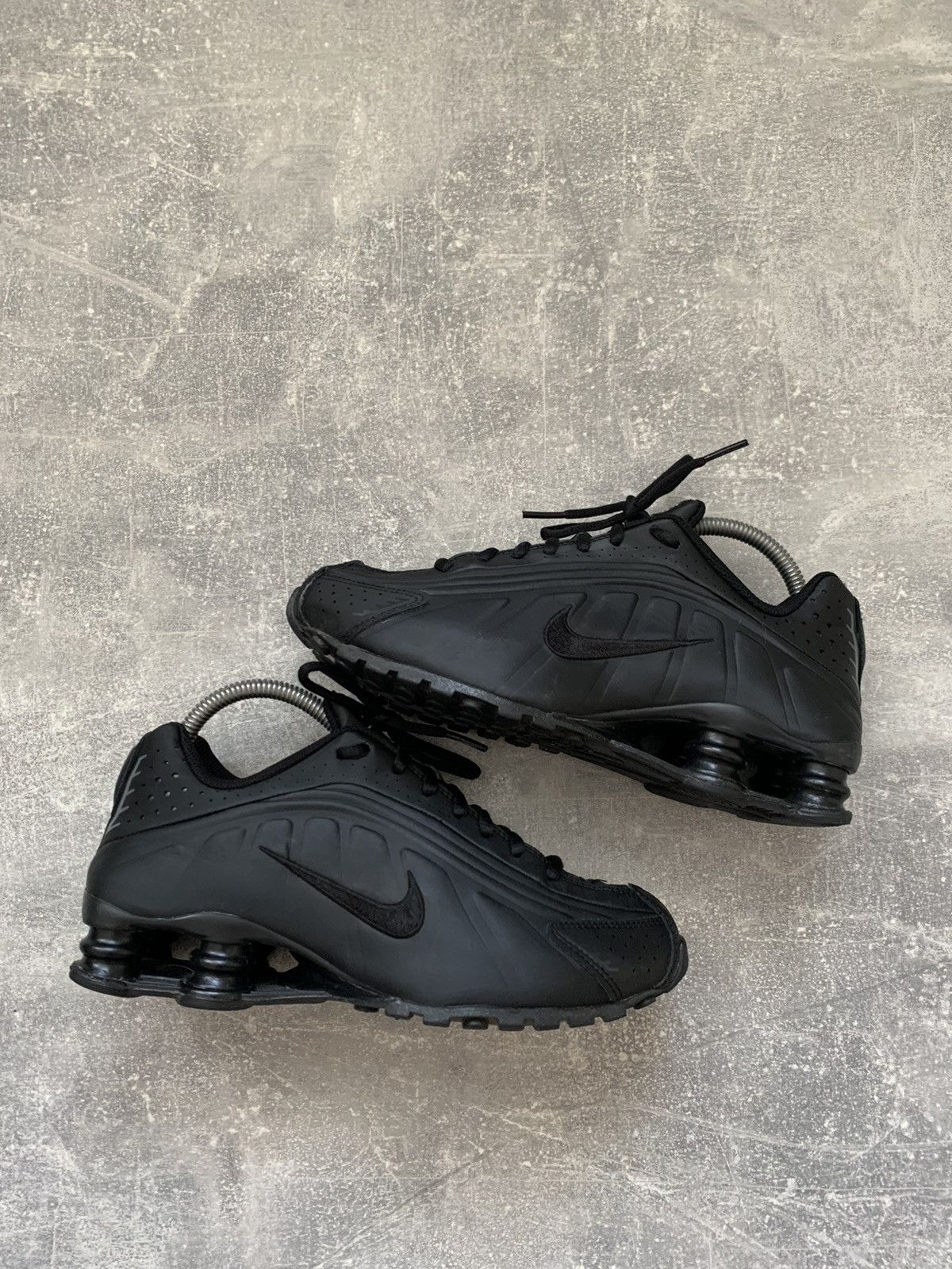 Nike × Streetwear × Vintage Nike Shox R4 GS Triple Black Y2K  