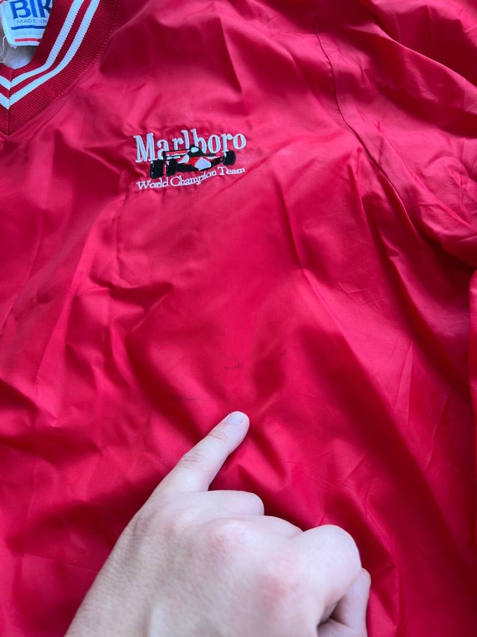 Marlboro Vintage MARLBORO World Champion Team Racing Nylon Sweatshirt Size US L / EU 52-54 / 3 - 9 Thumbnail