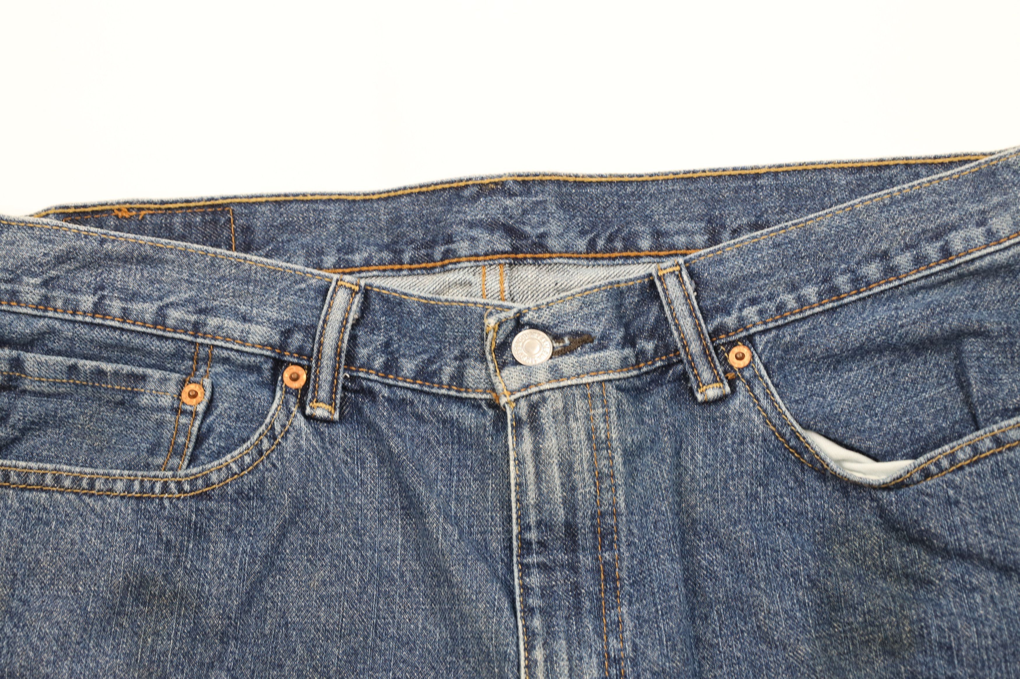 Levi's Vintage Y2K Levis 505 Regular Fit Denim Jean Shorts Jorts Size US 36 / EU 52 - 2 Thumbnail