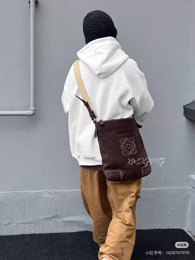 Loewe loewe Large suede cross-body bag 2503-Nextarrow Size ONE SIZE - 9 Thumbnail