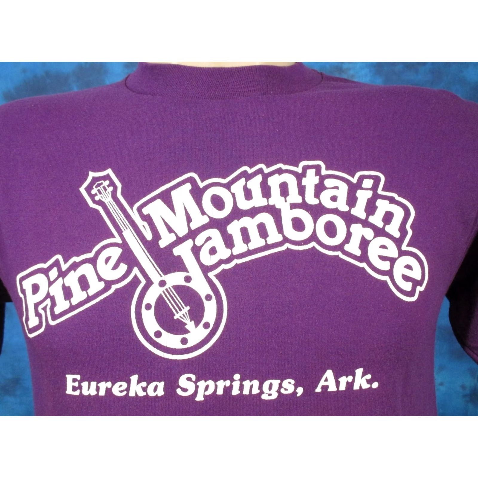 Velva Sheen VINTAGE Velva Sheen T-Shirt Eureka Springs Arkansas 80s PINE MOUNTAIN JAMBOREE Purple Small 50% Cotton/50% Polyester Mens XS-S concert 80s 90s Size US S / EU 44-46 / 1 - 2 Thumbnail
