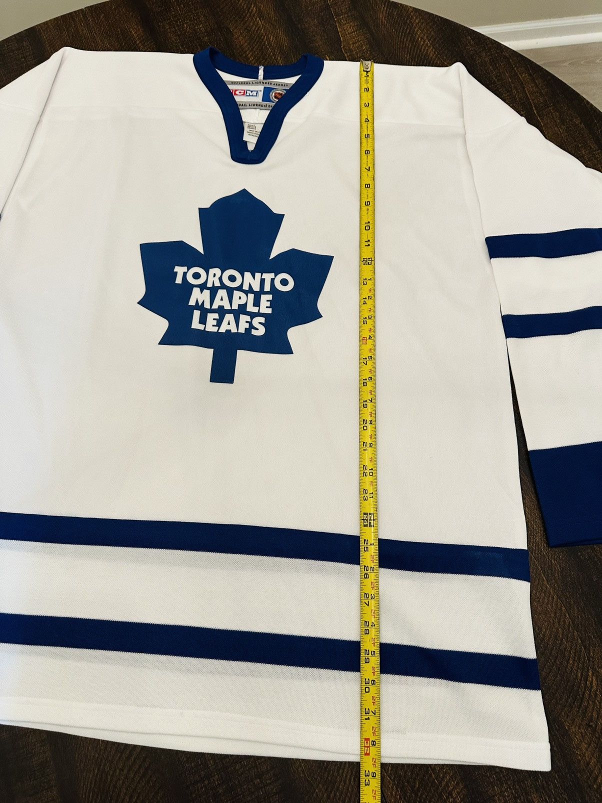 Ccm VTG CCM NHL Toronto Maple Leaf Hockey Jersey Size: XL Size US XL / EU 56 / 4 - 5 Thumbnail