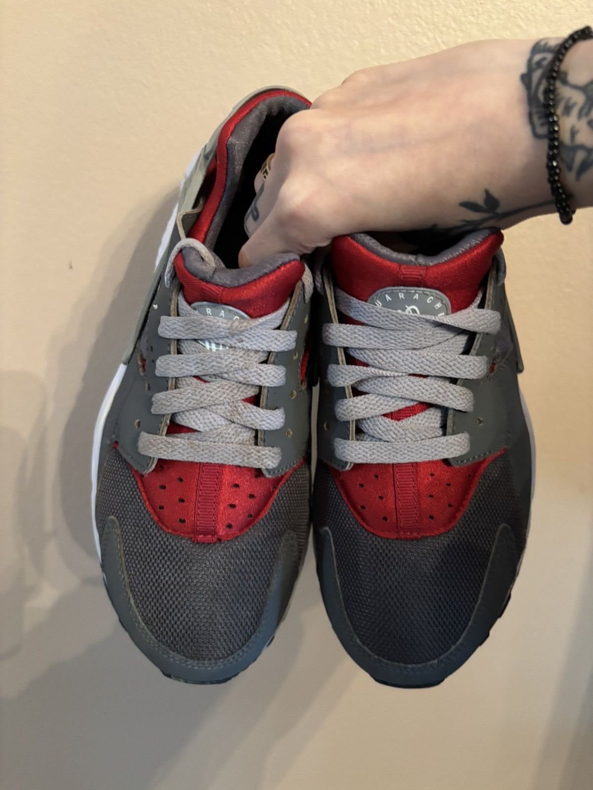 Nike Nike Huarache Run GS Size US 6.5 / EU 39-40 - 3 Thumbnail