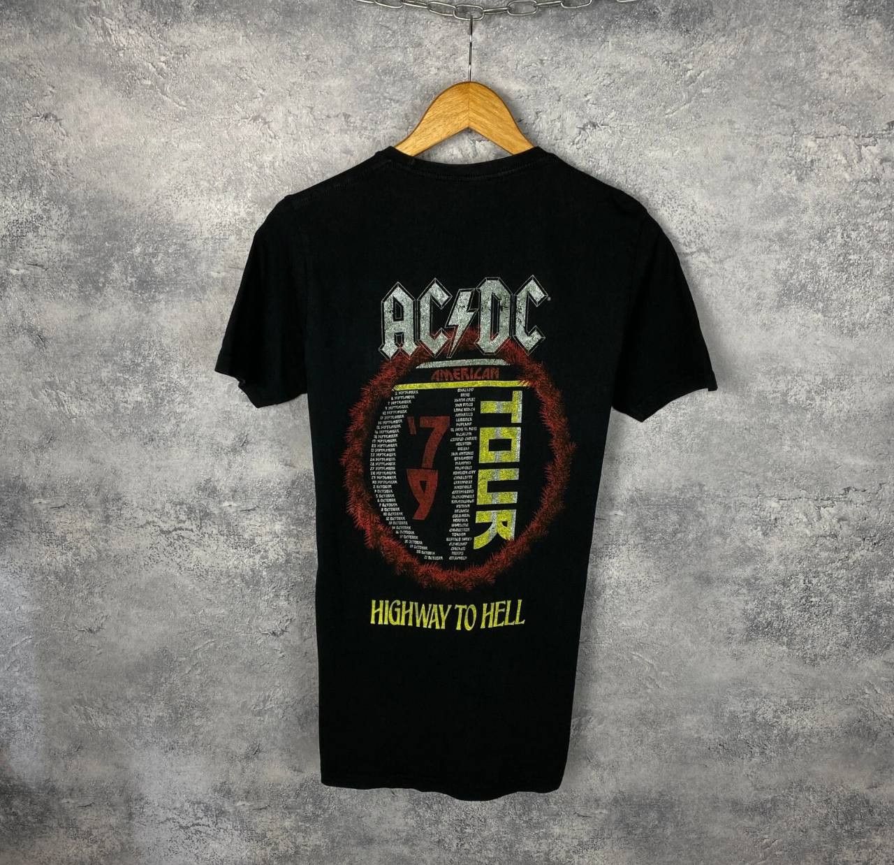 AC/DC ACDC Highway To Hell Tee Men's Size M Black Short Sleeve ` Size US M / EU 48-50 / 2 - 7 Thumbnail