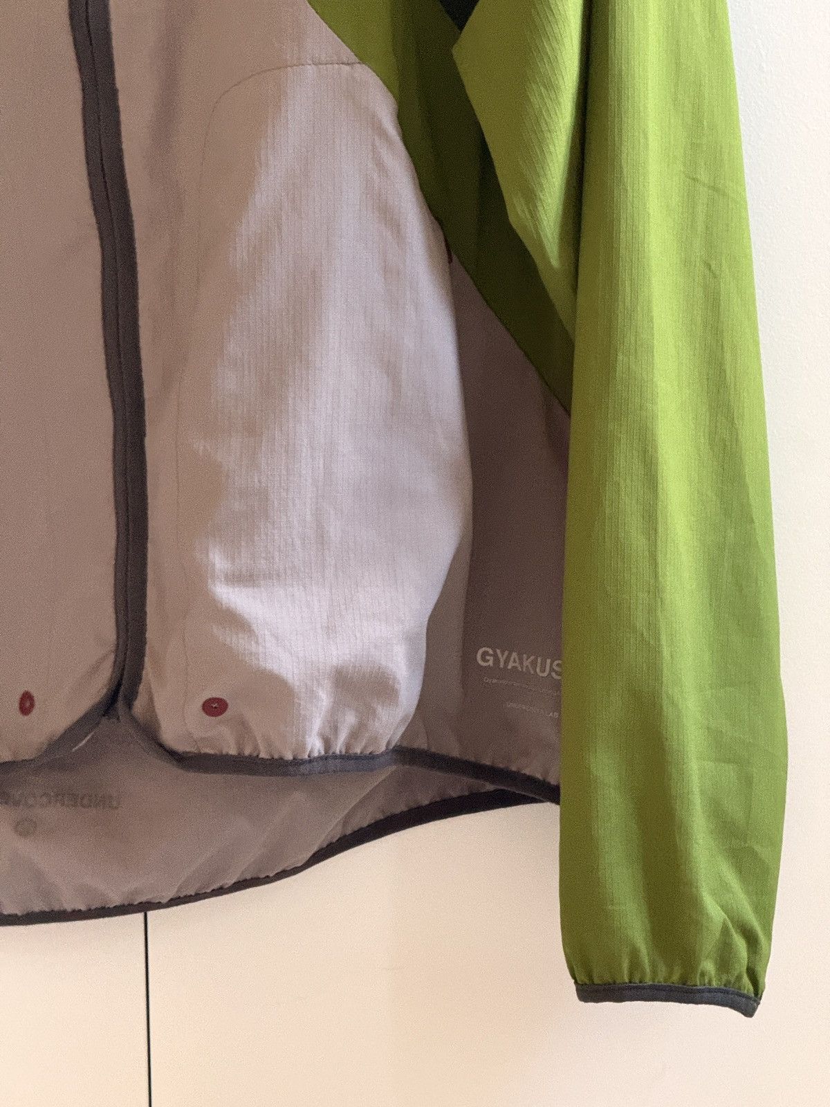 Gyakusou Nike Gyakusou RARE Vintage Running Jacket Size US XL / EU 56 / 4 - 2 Thumbnail