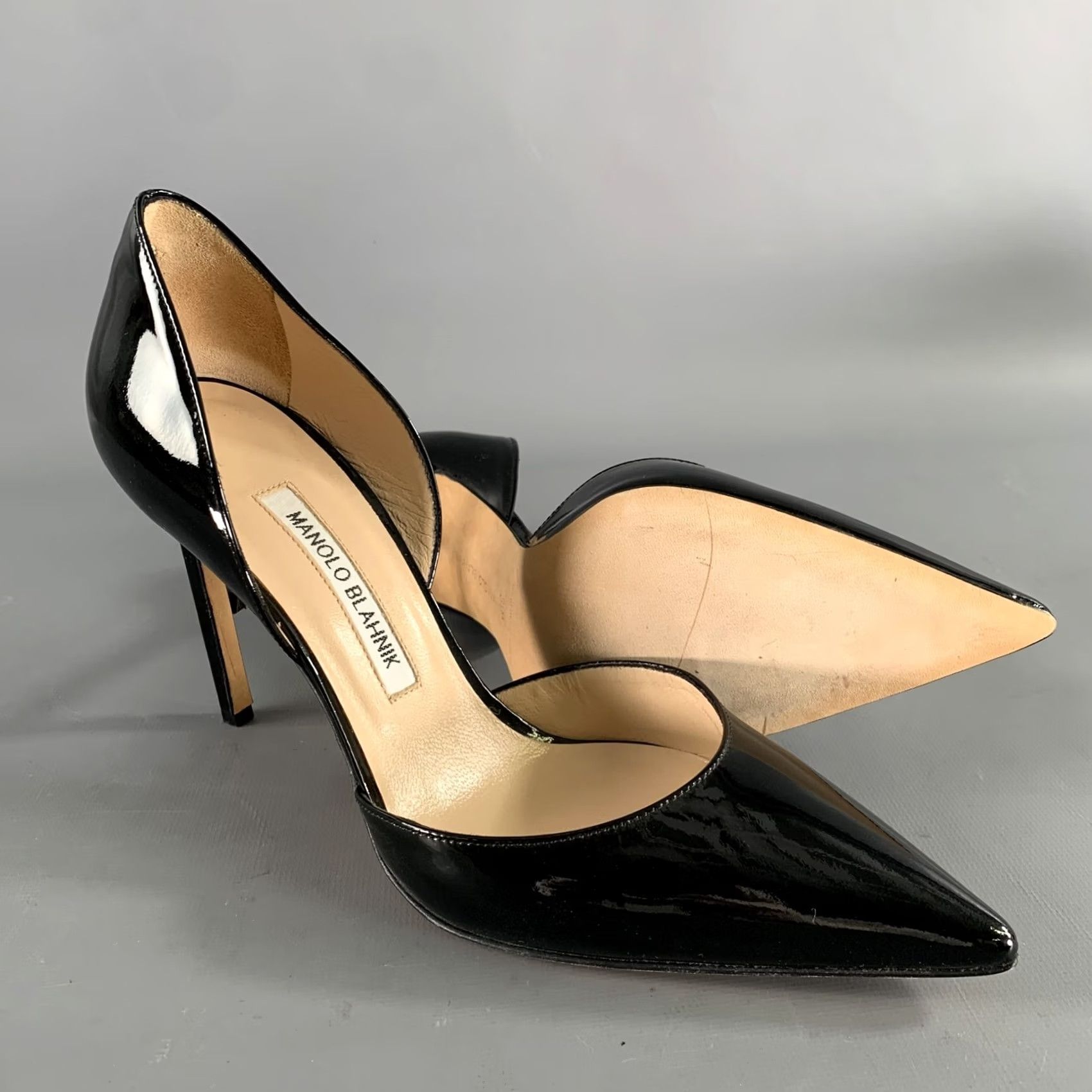 Manolo Blahnik MANOLO BLAHNIK Pumps Size 9.5 Black Patent Leather Two Tone Pointed Toe Size US 10 / IT 40 - 5 Thumbnail