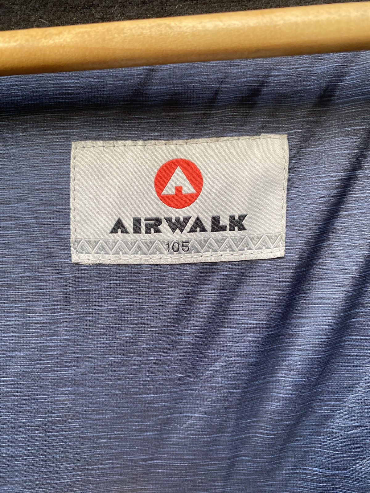 Airwalk Vintage air walk puffer jacket Size US L / EU 52-54 / 3 - 4 Thumbnail