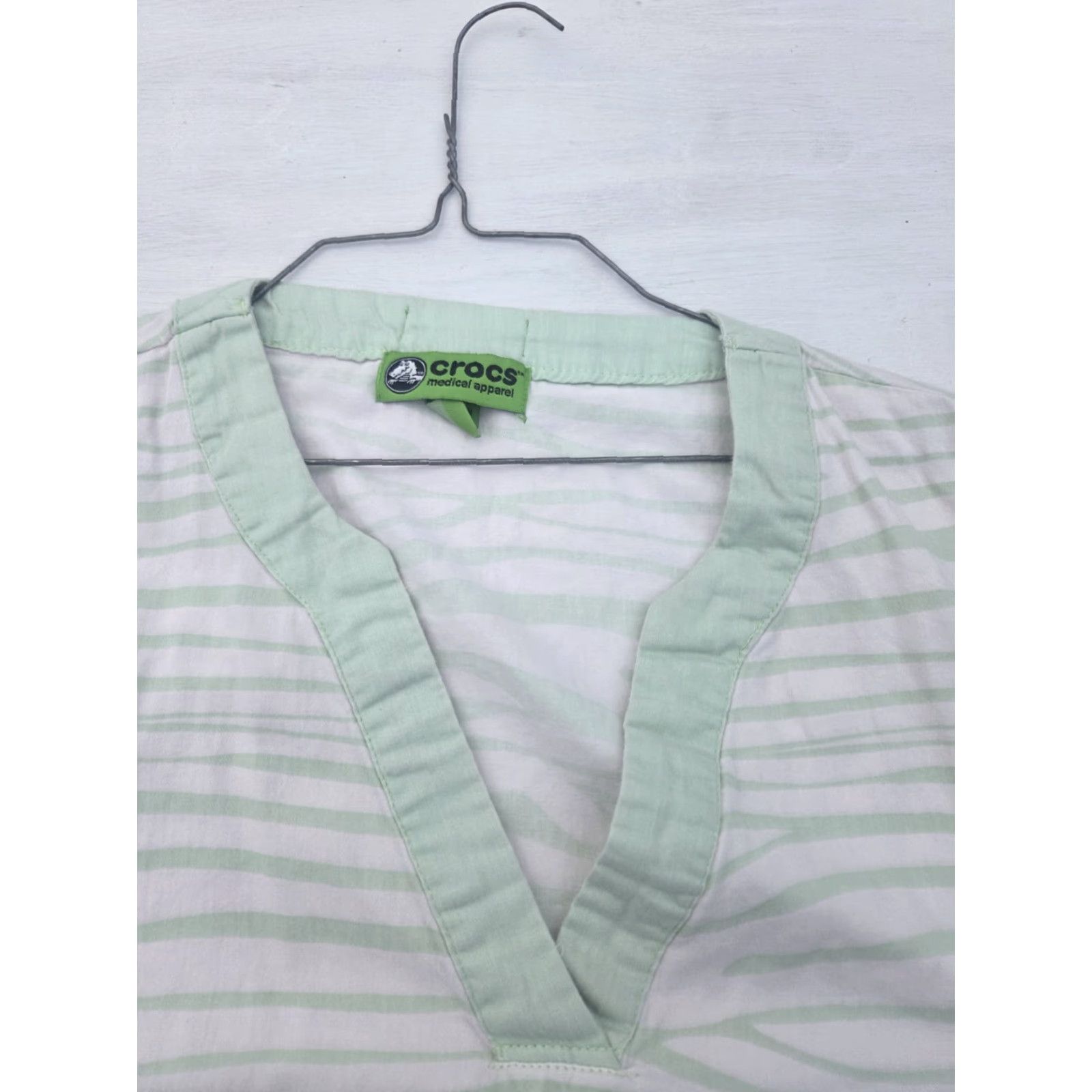 Crocs Crocs Scrub Top Womens 2XL Medical Apparel Solid Multi-Color Shirt Nurse Work Mens Womens Girls Boys Size XXL / US 16-18 / IT 52-54 - 4 Thumbnail