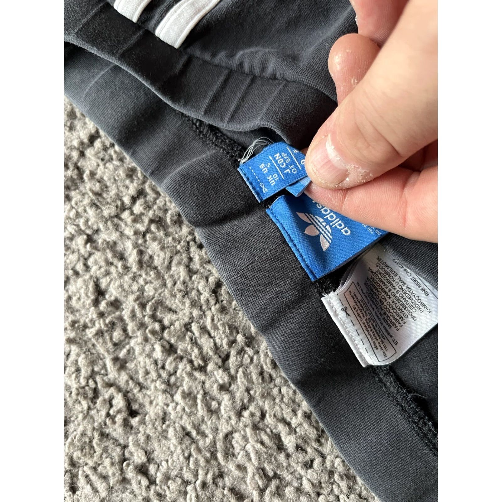 Adidas Adidas Climalite Black Fleece Womens Small Distressed Leggings Pants Sleeves Not Applicable Size 28" / US 6 / IT 42 - 6 Thumbnail
