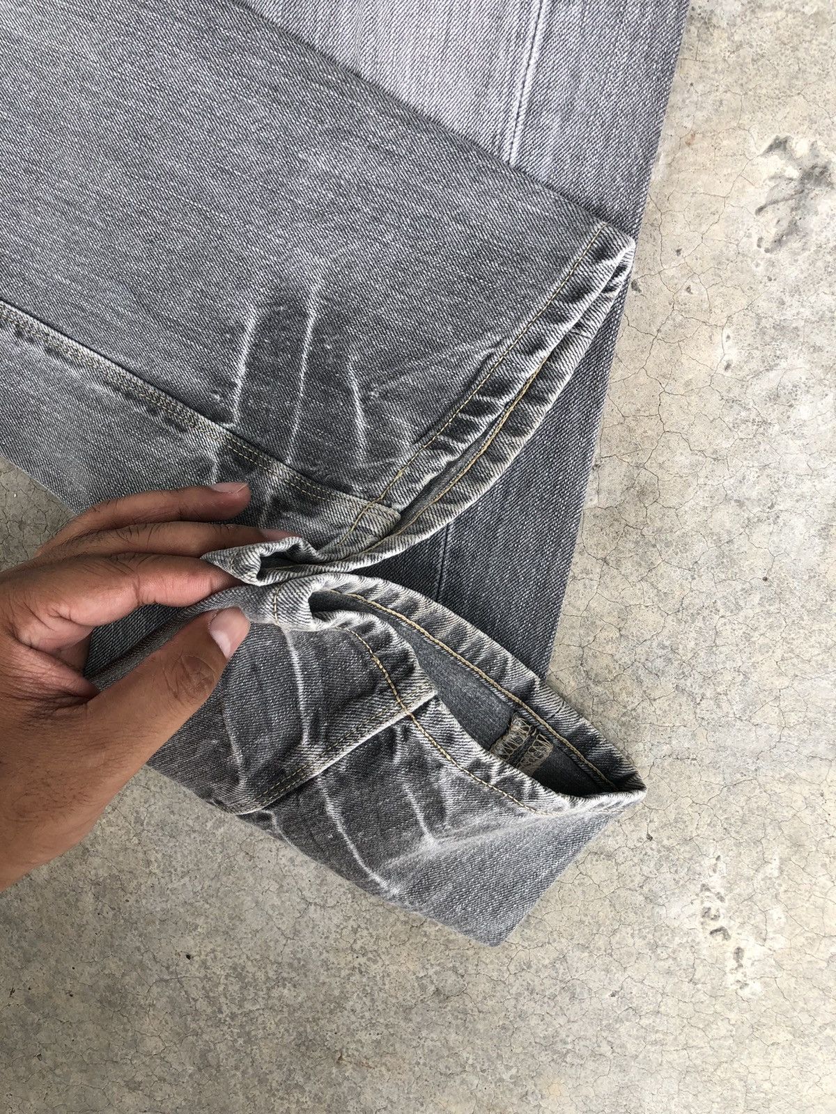 Levi's Y2k Levi’s Engineered Jeans Distressed Denim Size US 31 - 17 Thumbnail