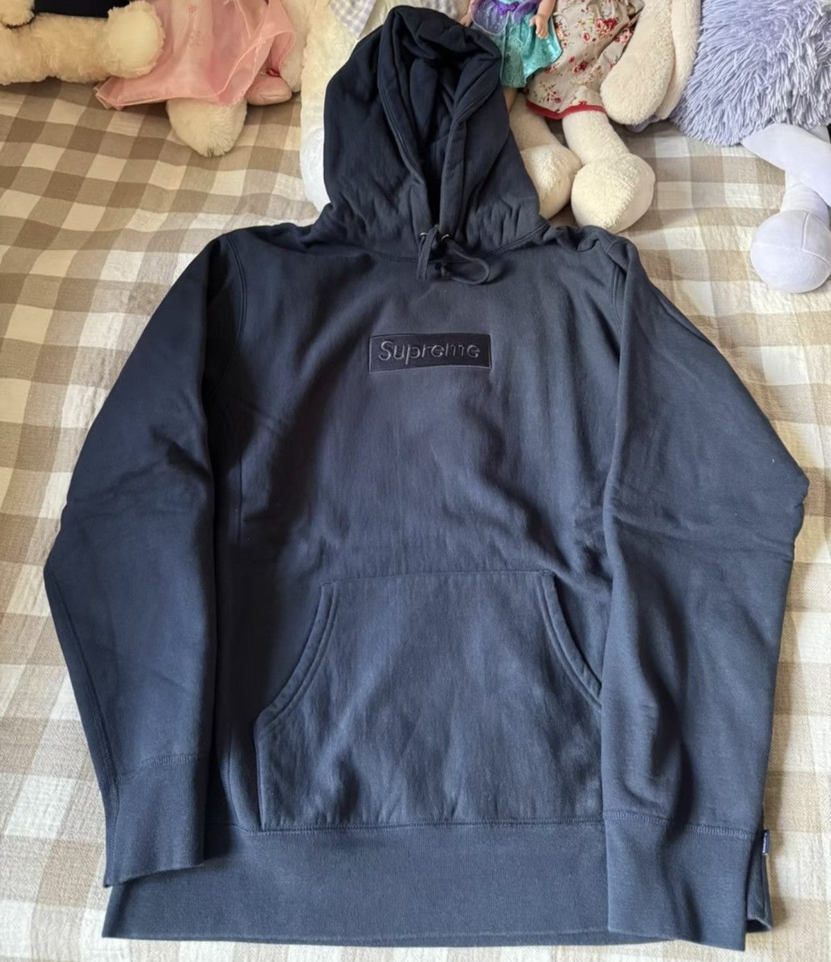 Supreme Supreme navy on navy tonal box logo hooded sweatershirt Size US L / EU 52-54 / 3 - 1 Thumbnail